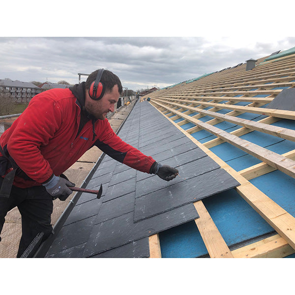 Blikngo naturskifer til tag 50x25 cm med huller