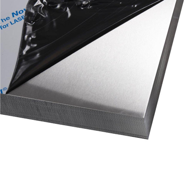 Rustfri stålplade AISI 304 koldvalset m/folie slebet korn 0,7x1000x2000 mm 11,2 kg pr pl.