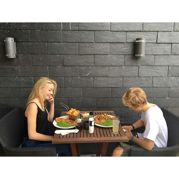 Blikngo naturskifer til facade 50x30 cm med huller