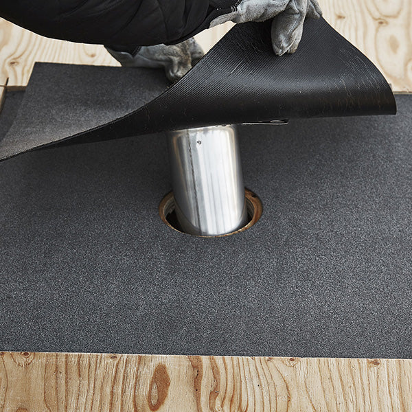 Roof cardboard piece-underboard 600x600 mm Ø130 mm mm hole APP